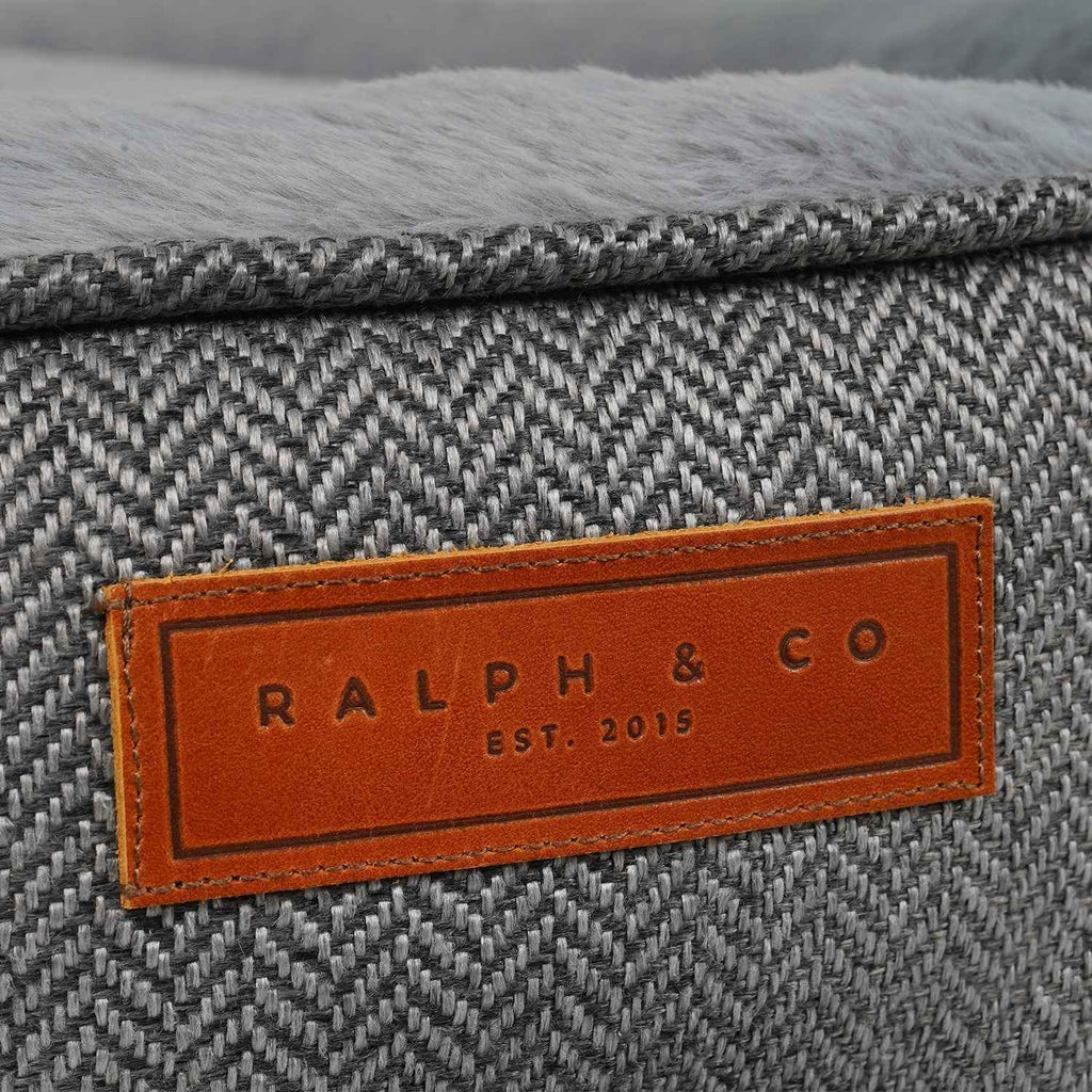 THE BALMORAL | LUXURY HERRINGBONE CALMING DONUT DOG BED